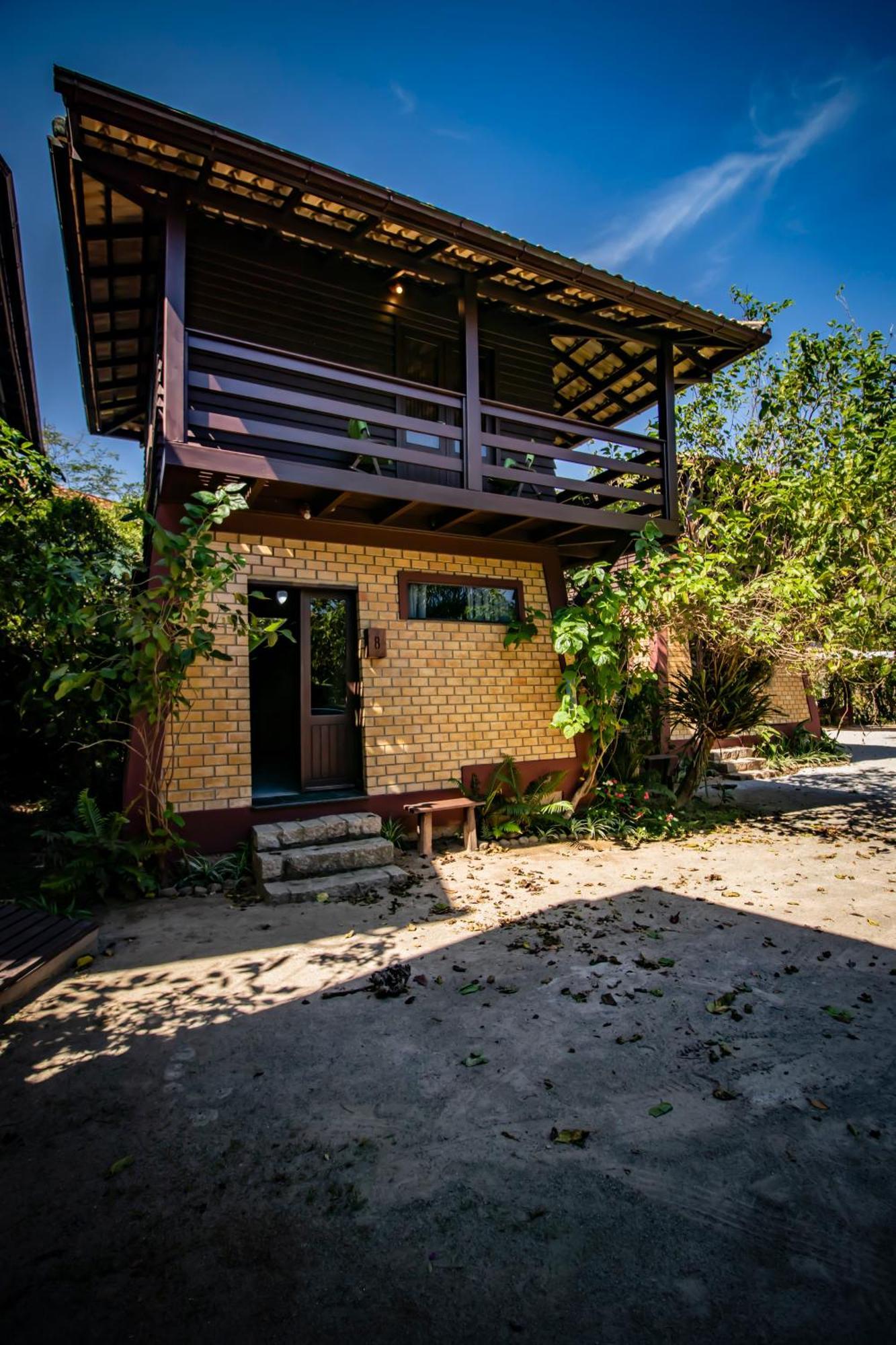 Zululand Bangalôs Hotel Guarda do Embaú Exterior foto